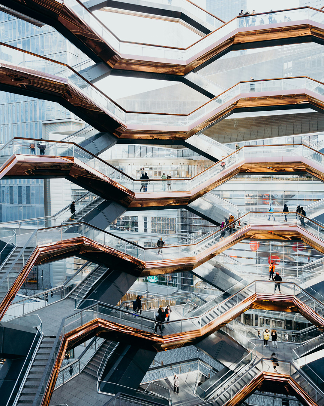 The Intersection of Architecture and Eyewear: A Fusion of Form and Function